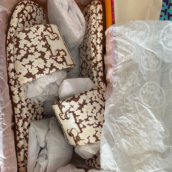 EUC Tory Burch Reverie Daisy T-Slides - Picture 2 of 7